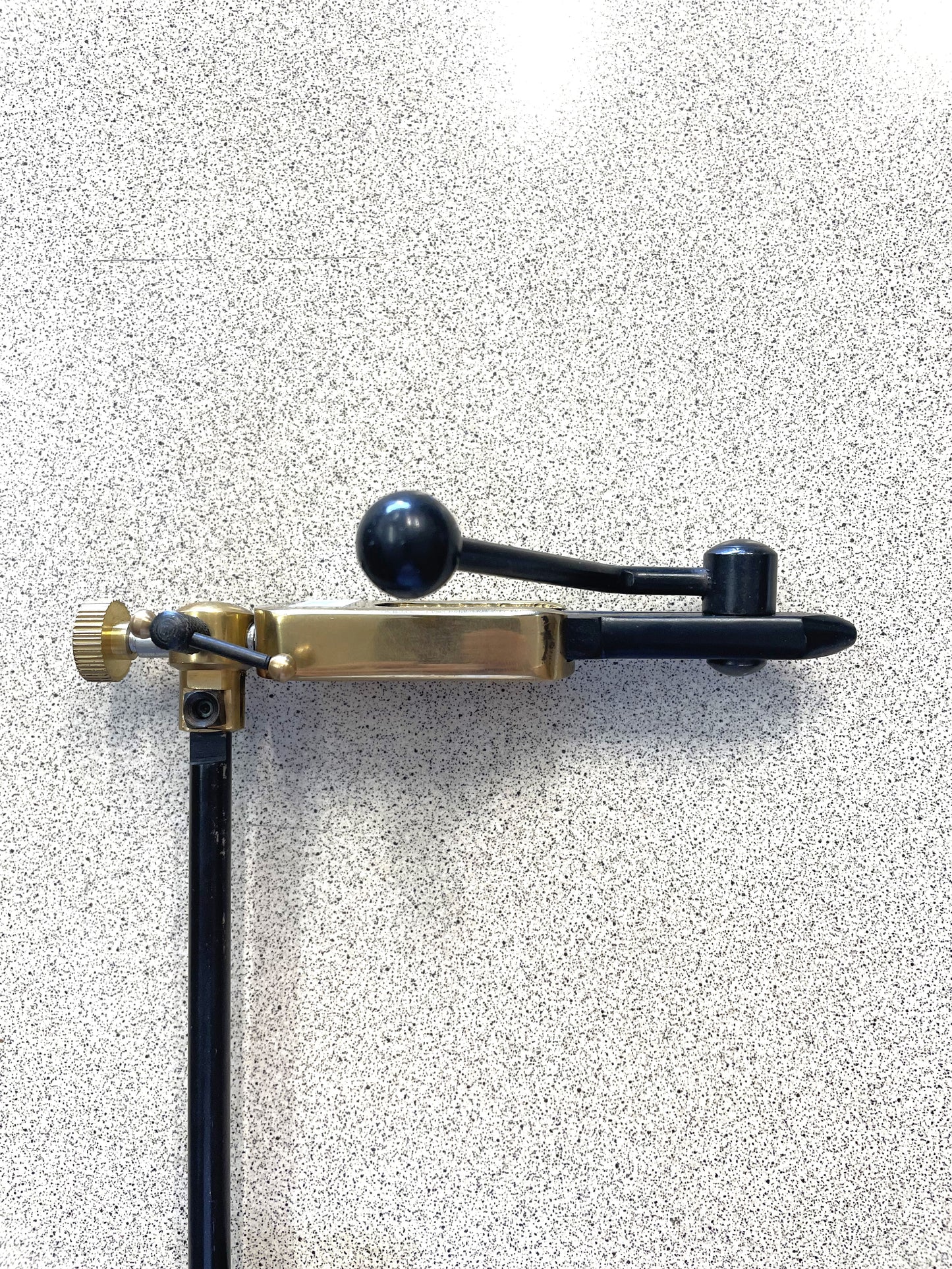 Rotatable Lever Action Fly Tying Vice